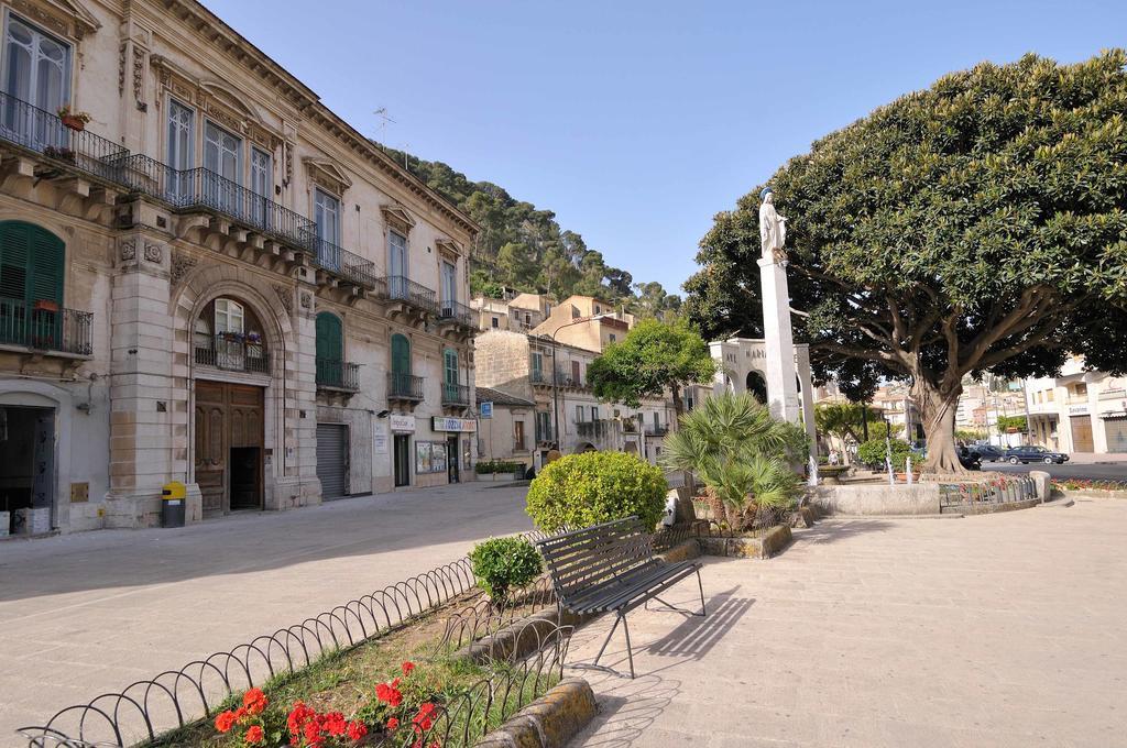 Vacanze Romantiche A Modica Ruang foto